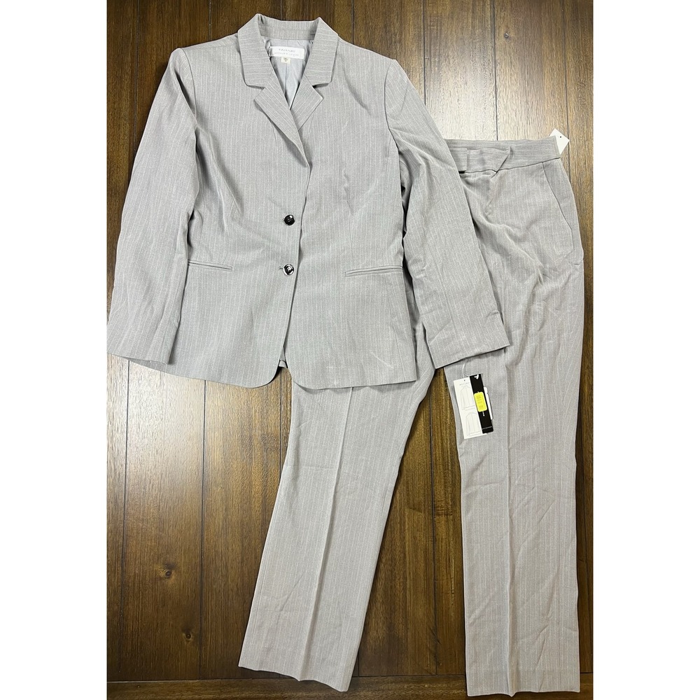 Tahari Arthur S Levine Grey Pinstripe 2 Piece Pant Suit Blazer Set 16 8280M929